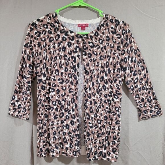 🏷5 for $25🏷 Merona size XS brown animal print 3/4 sleeve button up cardigan - Picture 1 of 6